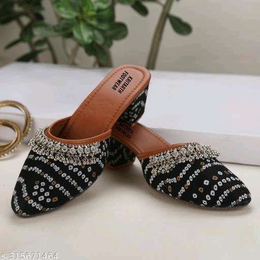 Women traditional heels